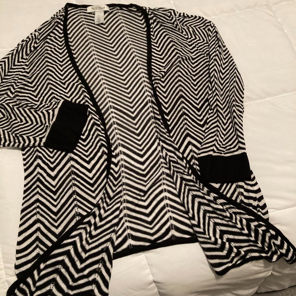 White House Black Market Black & White Chevron Cardigan